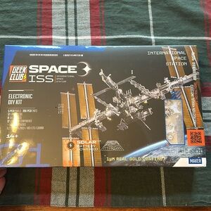 Space ISS by Geek Club
